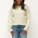KNITTED VEST ★ CREAM